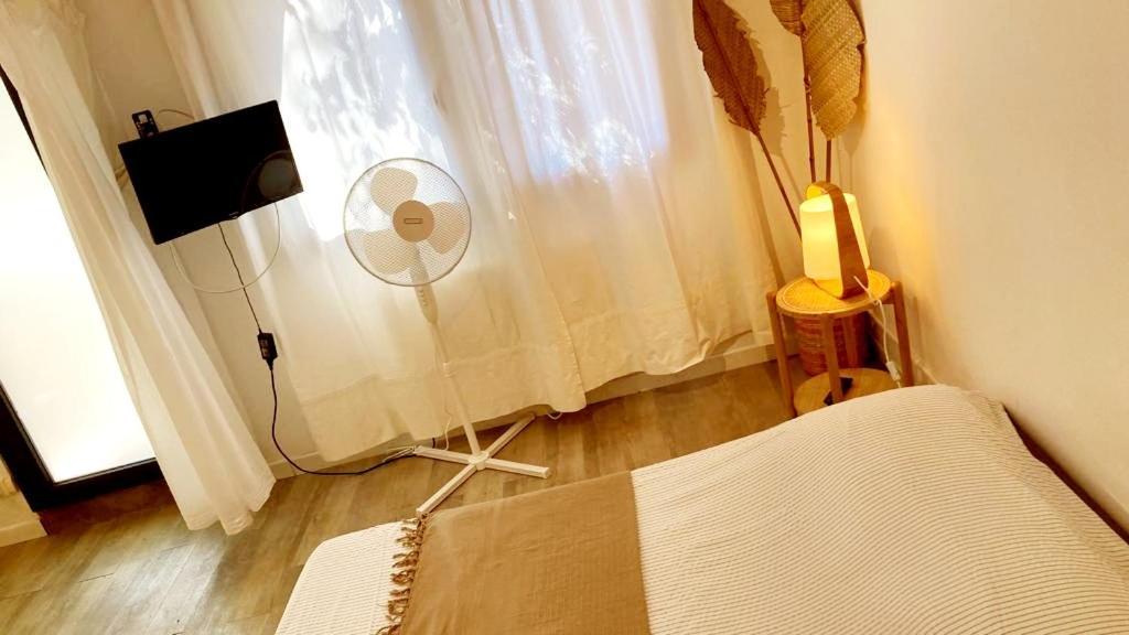 Superbe Appartement Boheme Dans Les Vignes Nîmes Eksteriør billede